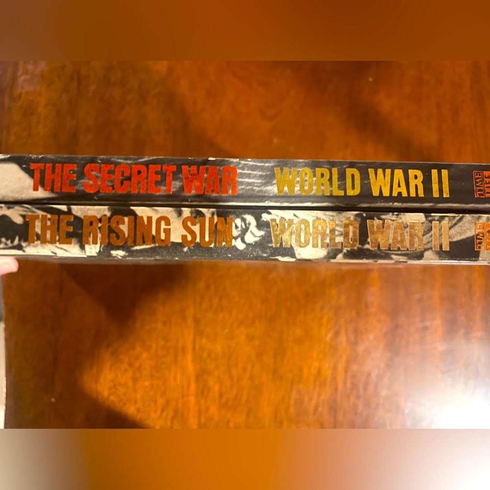 World War II Book Set - 2 volumes